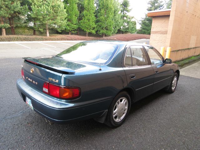 1996 Toyota Camry 2500 SLE Four-wheel Drive