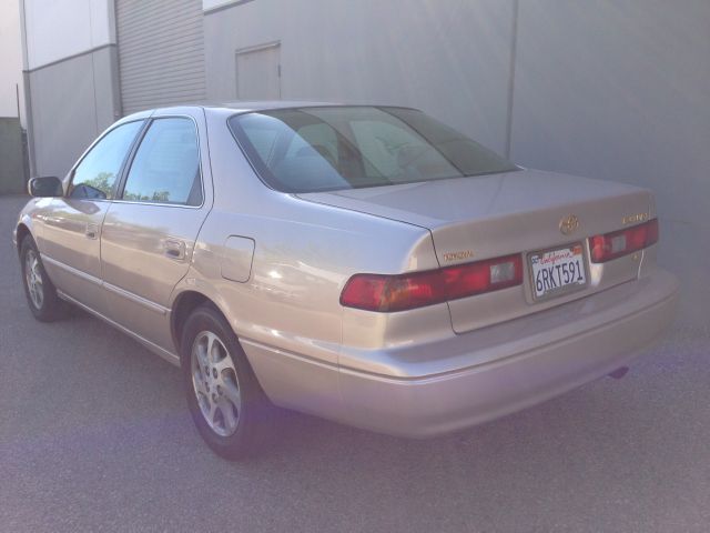 1997 Toyota Camry Ext. Cab 6.5-ft. Bed 4WD