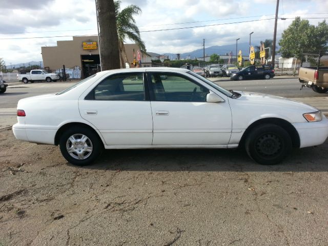 1998 Toyota Camry 4dr Reg WB