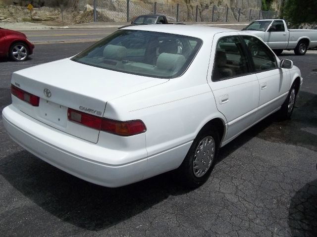 1998 Toyota Camry Unknown