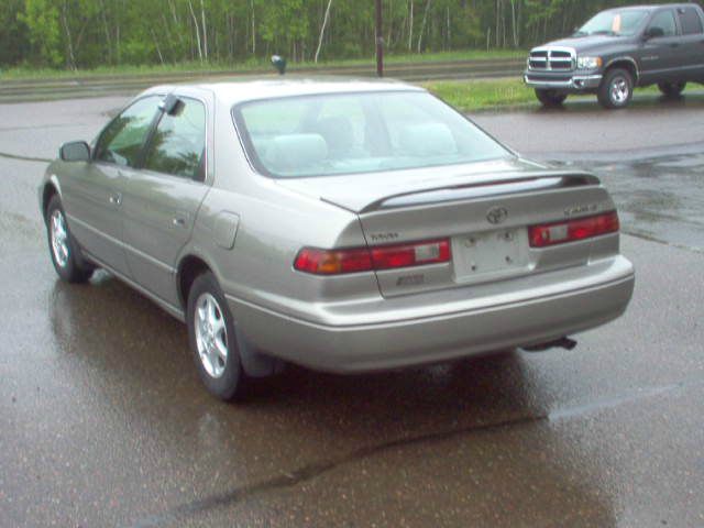 1998 Toyota Camry Sedan-hot Summer SALE