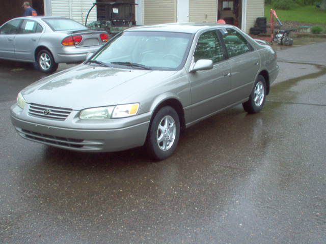 1998 Toyota Camry Sedan-hot Summer SALE