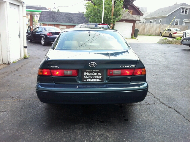 1998 Toyota Camry Ext. Cab 6.5-ft. Bed 4WD