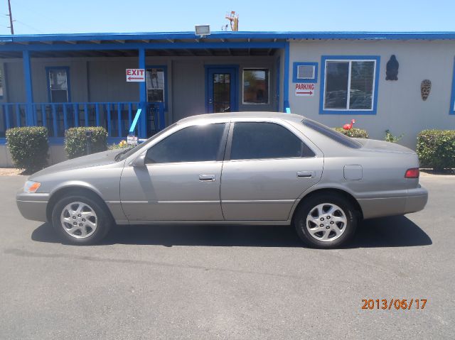 1998 Toyota Camry Ext. Cab 6.5-ft. Bed 4WD