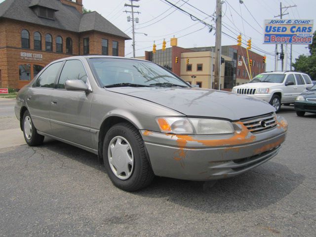 1999 Toyota Camry SEL Sport Utility 4D