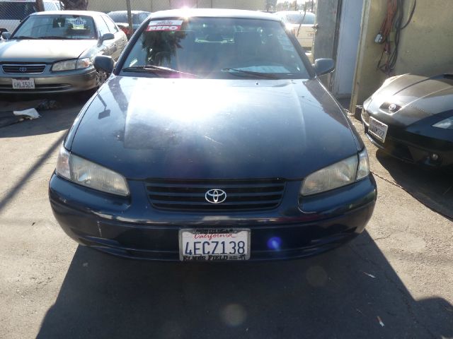 1999 Toyota Camry Unknown