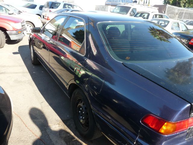 1999 Toyota Camry Unknown