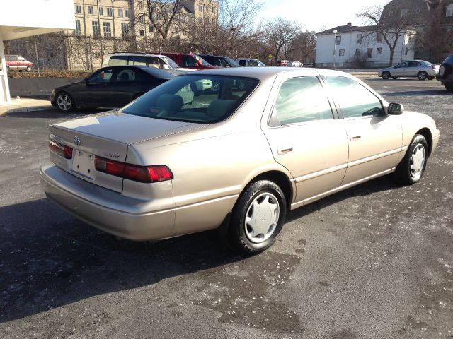 1999 Toyota Camry X