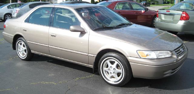 1999 Toyota Camry SEL Sport Utility 4D