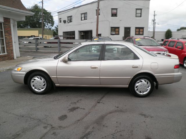 1999 Toyota Camry X