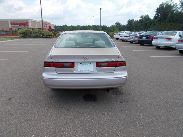 1999 Toyota Camry X