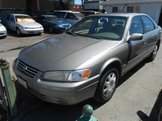 1999 Toyota Camry X