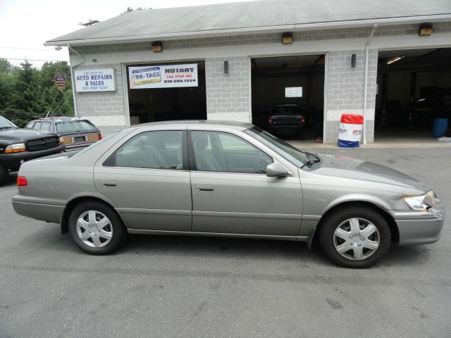 2000 Toyota Camry X