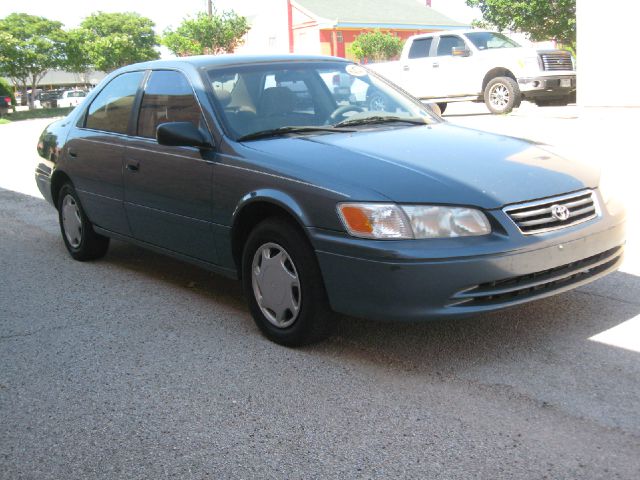 2000 Toyota Camry X