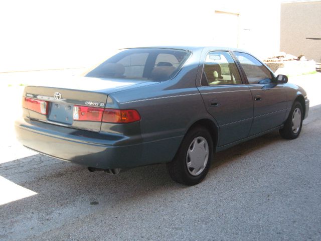 2000 Toyota Camry X