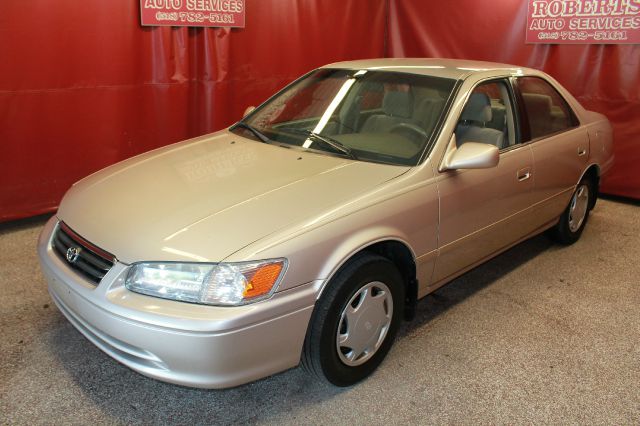 2000 Toyota Camry SEL Sport Utility 4D