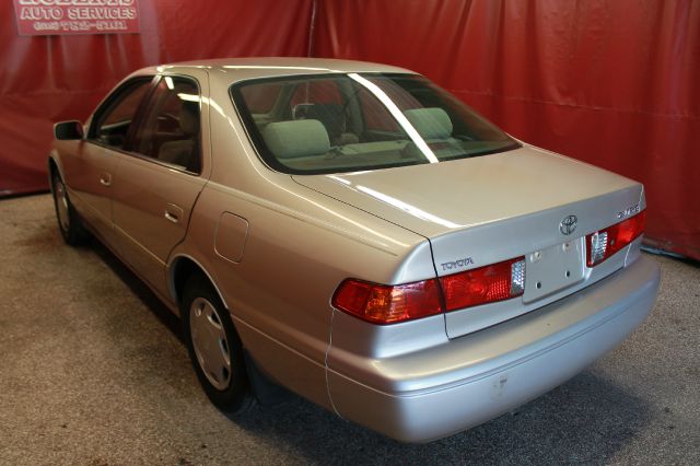 2000 Toyota Camry SEL Sport Utility 4D