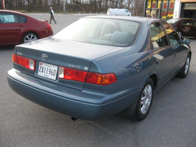 2000 Toyota Camry X