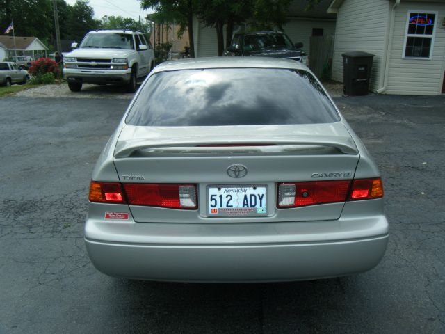 2000 Toyota Camry X