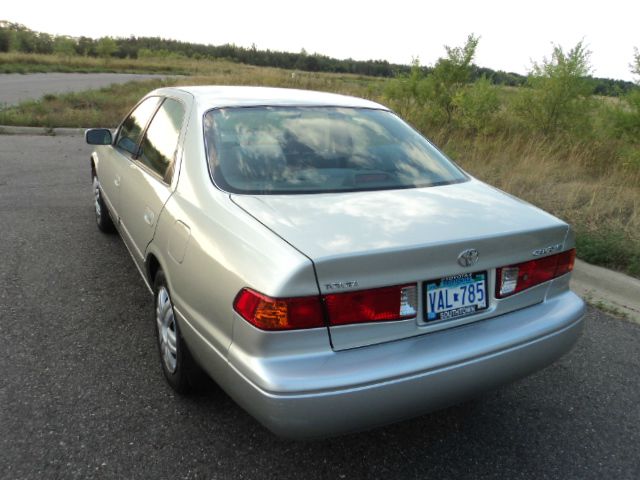 2000 Toyota Camry X