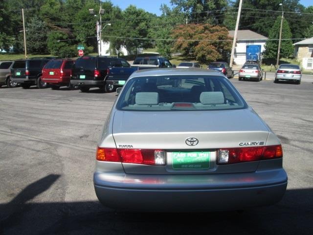 2000 Toyota Camry X