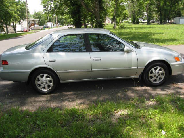 2000 Toyota Camry X