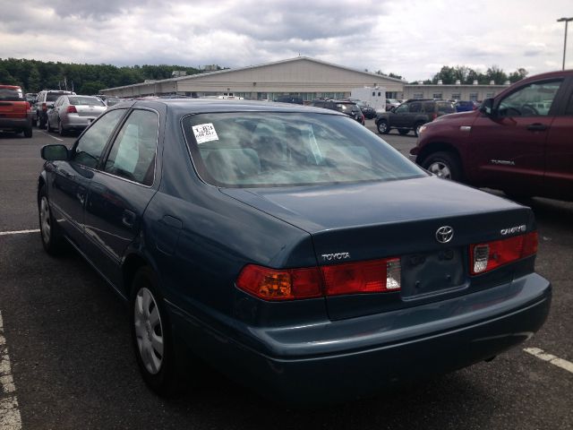 2000 Toyota Camry X