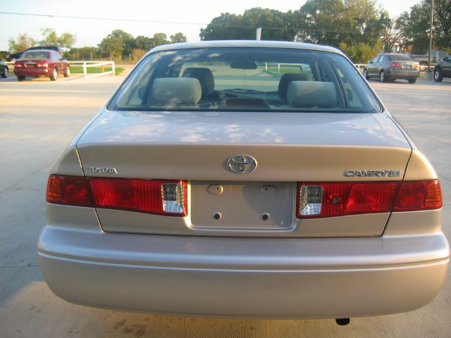 2000 Toyota Camry Unknown