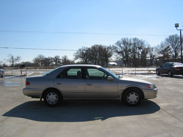 2000 Toyota Camry Unknown