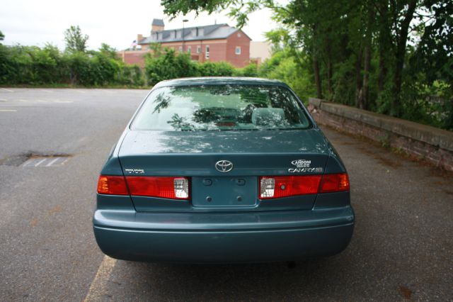 2000 Toyota Camry SEL Sport Utility 4D