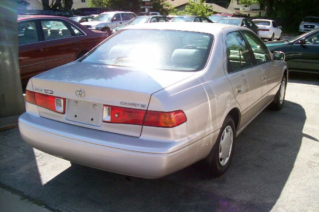 2000 Toyota Camry SEL Sport Utility 4D