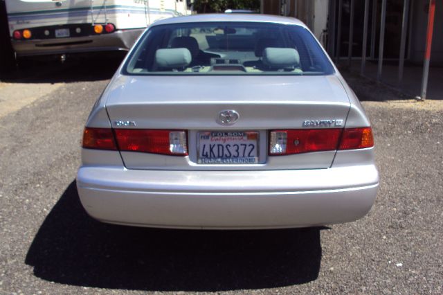 2000 Toyota Camry X