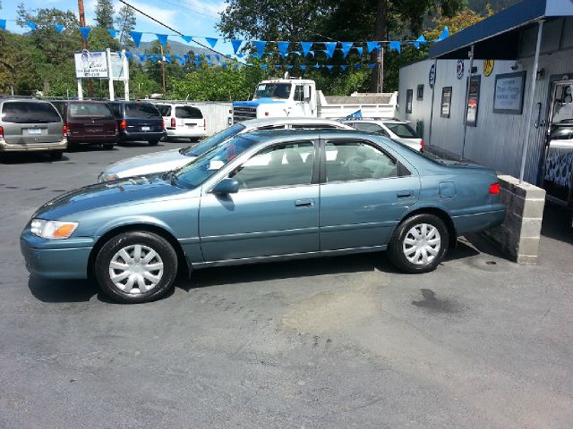 2000 Toyota Camry X