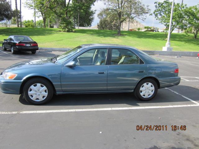 2000 Toyota Camry Unknown