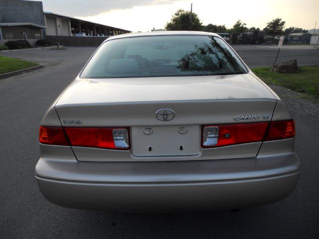 2000 Toyota Camry X