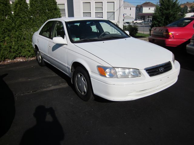 2000 Toyota Camry SEL Sport Utility 4D