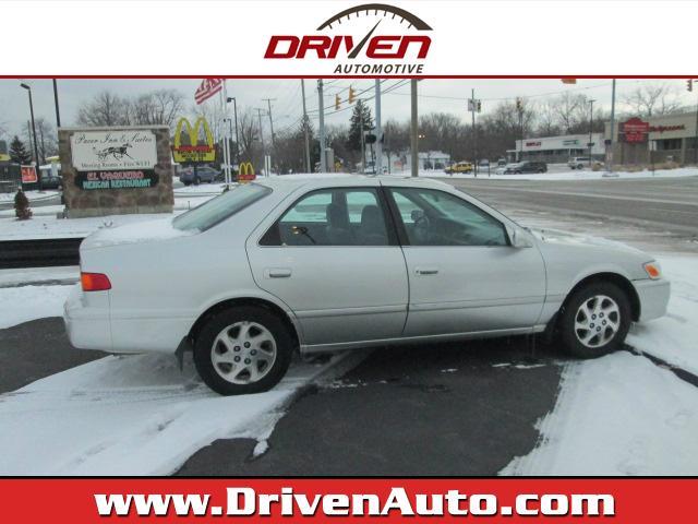 2000 Toyota Camry 2500hd