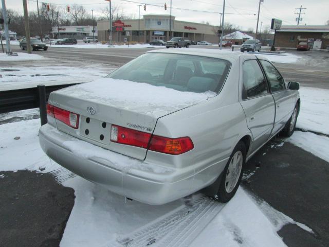 2000 Toyota Camry 2500hd