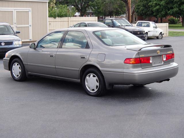 2000 Toyota Camry Unknown