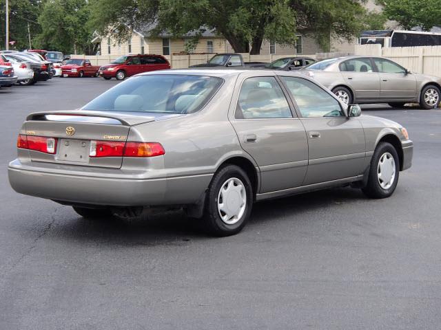 2000 Toyota Camry Unknown