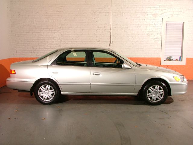 2000 Toyota Camry X