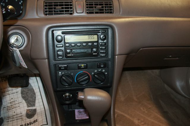 2000 Toyota Camry SEL Sport Utility 4D