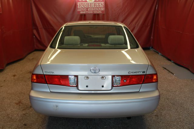 2000 Toyota Camry SEL Sport Utility 4D