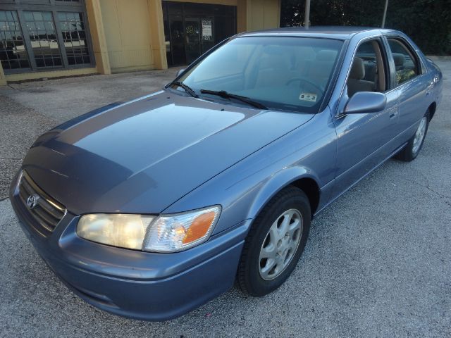 2000 Toyota Camry X