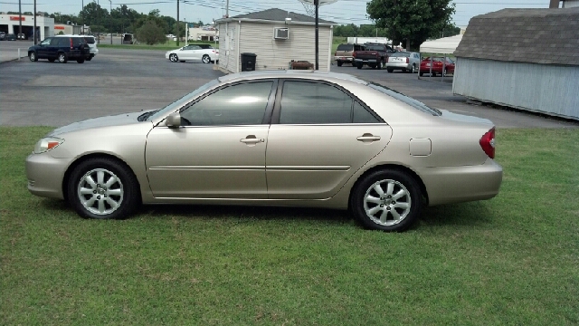 2002 Toyota Camry Ext. Cab 6.5-ft. Bed 4WD