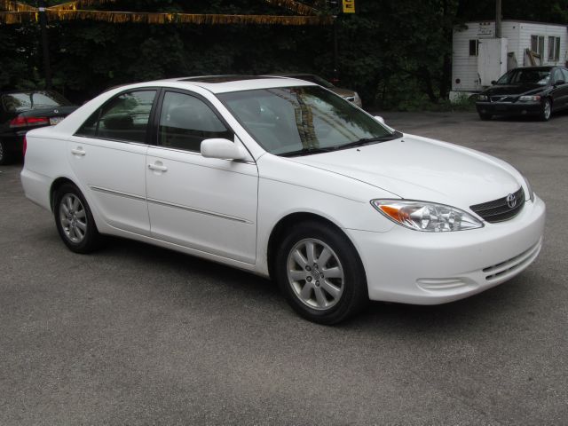 2002 Toyota Camry Ext. Cab 6.5-ft. Bed 4WD