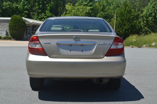 2003 Toyota Camry Ext. Cab 6.5-ft. Bed 4WD