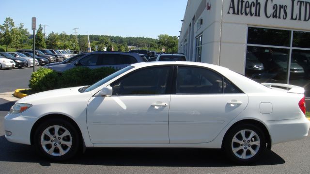 2004 Toyota Camry SE