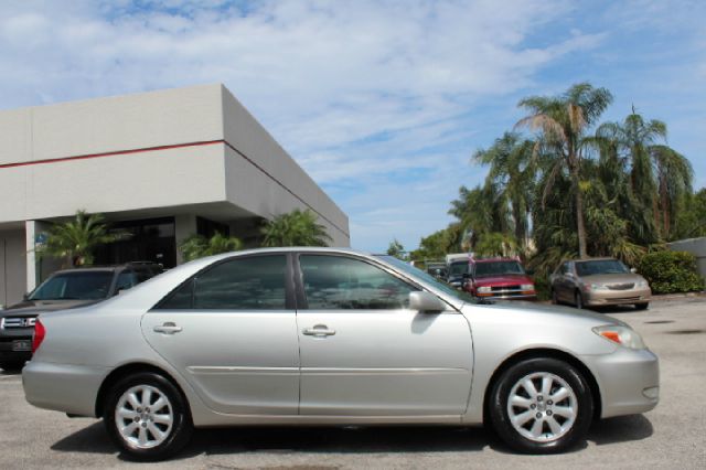 2004 Toyota Camry Ext. Cab 6.5-ft. Bed 4WD