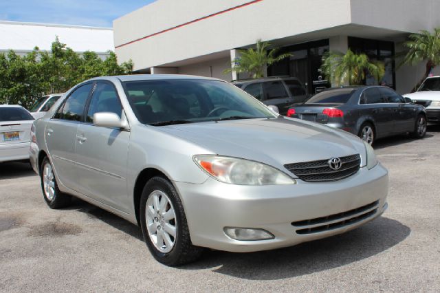 2004 Toyota Camry Ext. Cab 6.5-ft. Bed 4WD